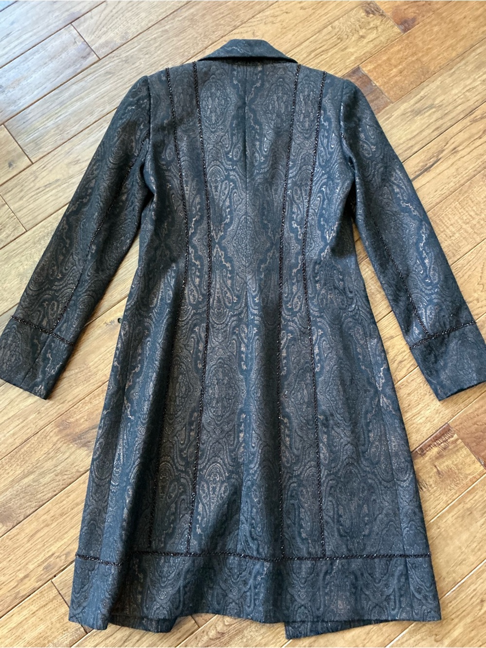 Carmen Marc Valvo Collection Black and Brown Pattern Long Coat, Beaded Detail, 2 - Picture 10 of 11